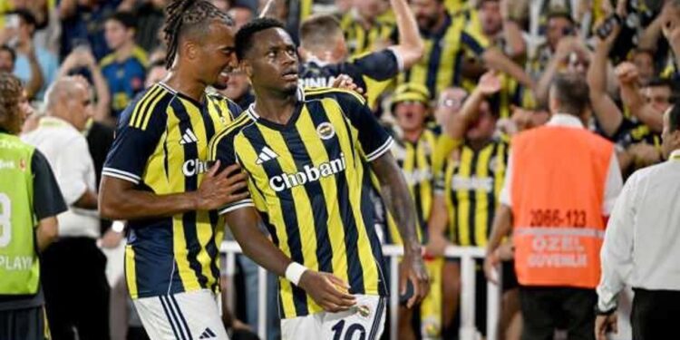 Şampiyonlar Ligi’ne son 1 adım! Fenerbahçe Feyenoord’u fena dağıttı