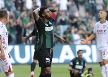 Samsunspor deplasmandan 3 puanla döndü!