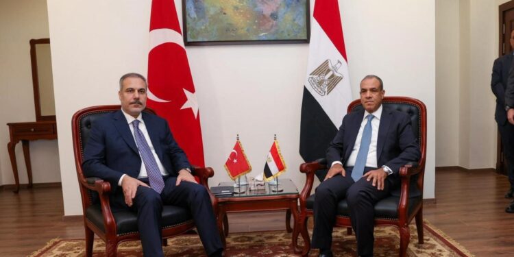 Son dakika… Bakan Fidan Mısırlı mevkidaşı ile görüştü!