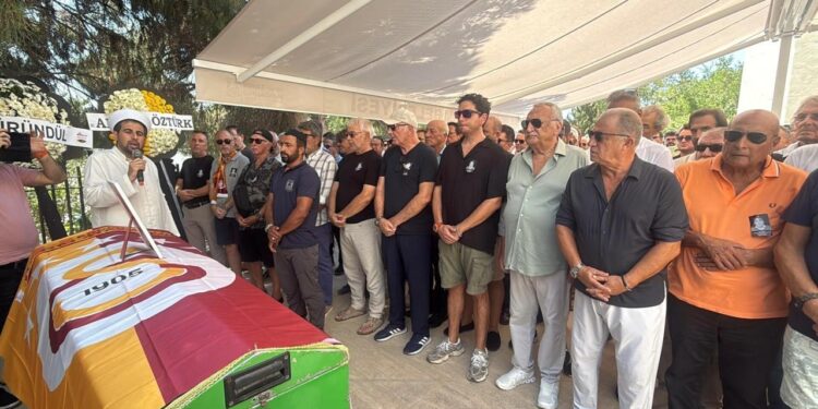 Spor basınının duayeni Ümit Aktan, son yolculuğuna uğurlandı