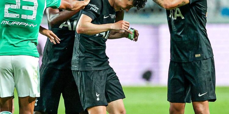 Süper Lig devi istiyordu! Yıldız oyuncu gözyaşları içinde veda etti