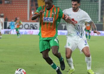 Süper Lig’de sessiz mesai! Puanlar paylaşıldı