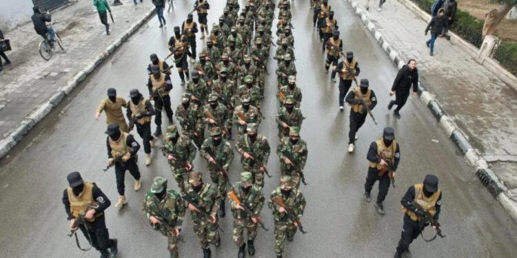 Suriye’de yeni hareketlilik: Şam yönetiminden SDG kararı: 50 bin asker ile harekat planı