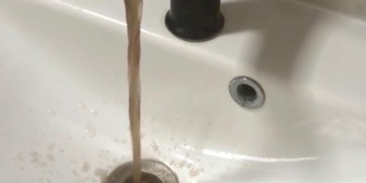 Tekirdağ’da musluklardan kahverengi ve siyah su şoku