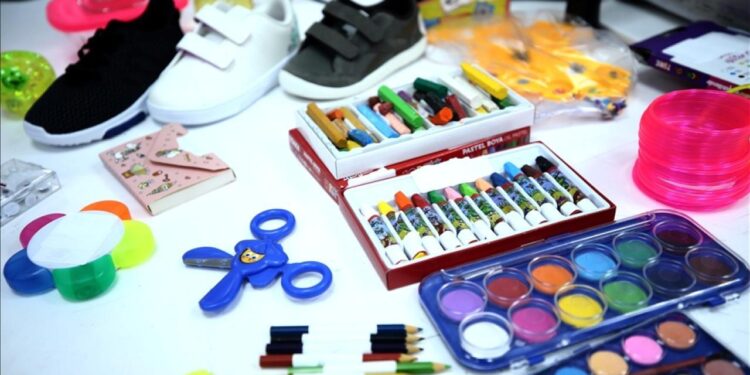 Ticaret Bakanlığı güvensiz okul ve kırtasiye malzemeleri için denetimlerini yoğunlaştırdı