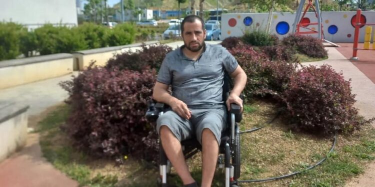 Trafik kazası hayatını kararttı! Hayırseverlerden yardım bekliyor