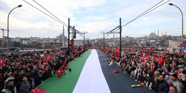 Türkiye Gazze için en net adımı attı: Netanyahu’nun tutuklanması için baskı yapılacak!