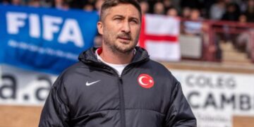 Ünlü yorumcudan Süper Lig devinin yeni transferine tam not!