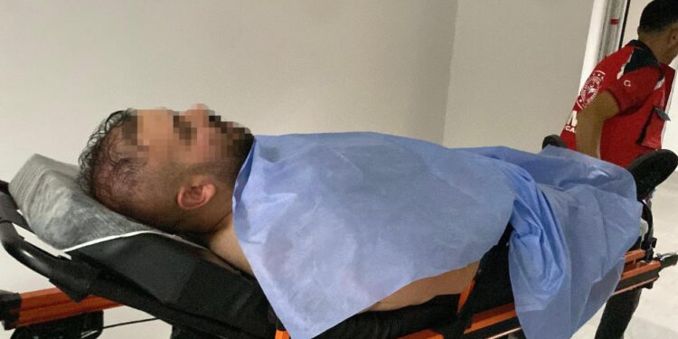‘Yan baktın’ tartışması! 6 saldırgan, esnafı hastanelik etti