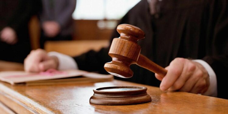 Yargıtay’dan emsal karar: Başkasının ismiyle sosyal medya hesabı açana hapis cezası!