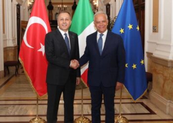 Yerlikaya’dan İtalyan mevkidaşıyla önemli görüşme