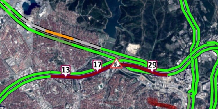 Yola çıkacaklar dikkat! İstanbul’da yoğun trafik