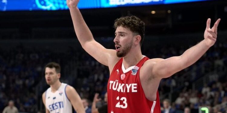 12 Dev Adam, Eurobasket 2025’te doludizgin! Yine farka koştuk