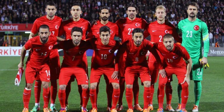 A Milli Takım’ın yıldızıydı: 38 yaşında amatör takıma transfer oldu