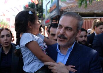 AK Parti’den ‘Türkiye Yüzyılı’ buluşmaları