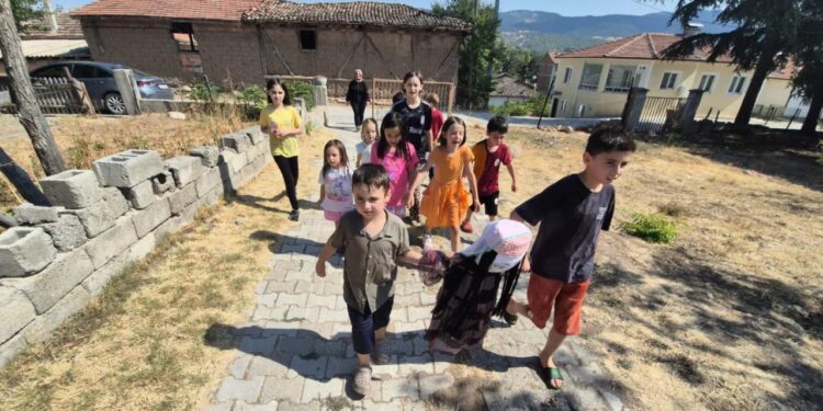 Amasyalı çocuklardan yağmur duası