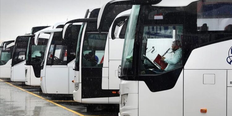 Anadolu’ya otobüs bilet fiyatı uçak bileti fiyatını aştı