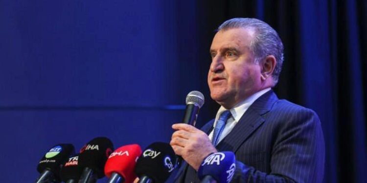 Bakan Bak’tan Nilüfer Belediyespor için tebrik mesajı
