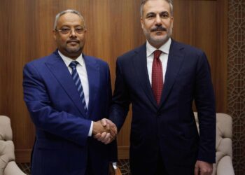 Bakan Fidan, Cibuti Dışişleri Bakanı Omar ile bir araya geldi