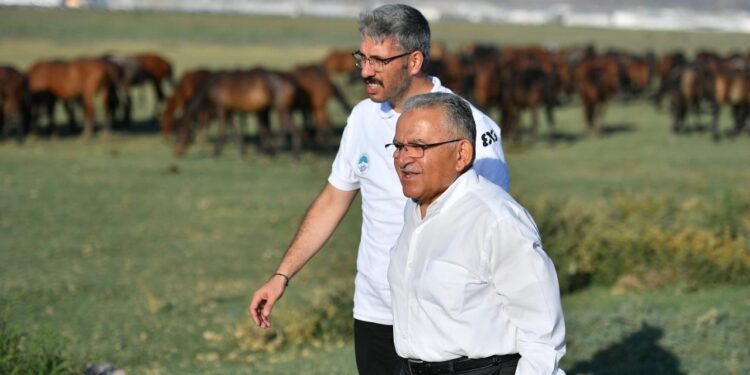 Başkan Memduh Büyükkılıç hastaneye kaldırıldı