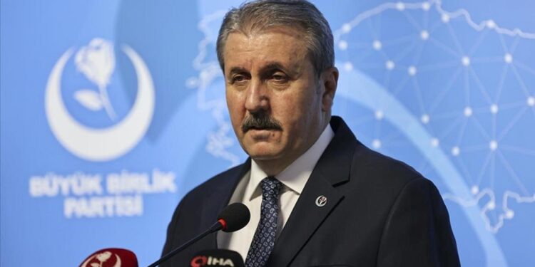 BBP lideri Destici’den memur maaşı çıkışı: Yüzde 10’luk refah payı verilsin