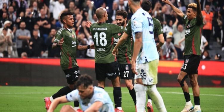 Beşiktaş’a büyük umutlarla gelmişti: Ayrılık resmiyet kazandı