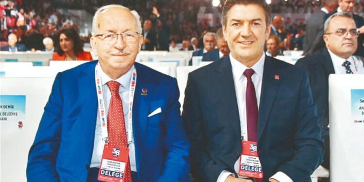 CHP’nin şaibeli kurultayında sahte oy da kullanılmış: Fotoğrafla tescillendi