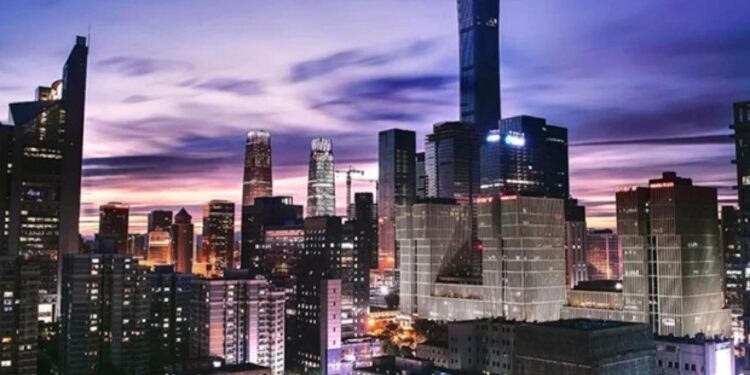 Çinli emlak devi borsadan çıkartıldı! Borcu 300 milyar doları aştı