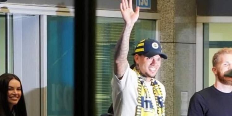 Fenerbahçe yıldız kaleci Ederson’un maliyetini duyurdu! Dev maaş…