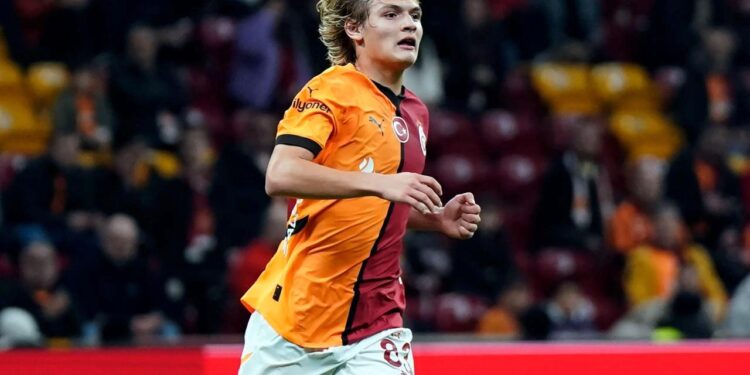 Galatasaraylı efsanenin oğlu İspanya 2. Lig’ine transfer oldu