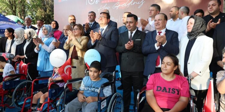 Gaziantep Büyükşehir’den engellilere 1001 destek!