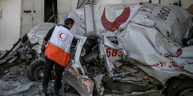 Gazze’de korkunç rakam: 1581 sağlık çalışanı öldürüldü!