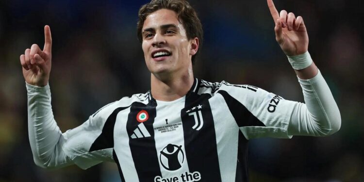 Hayranı dövmesini yaptırmak istedi! Kenan Yıldız, verdiği cevapla gönülleri fethetti