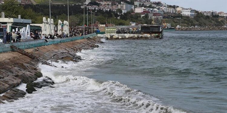 İki ilde denize girmek yasaklandı! Vatandaşlara uyarı