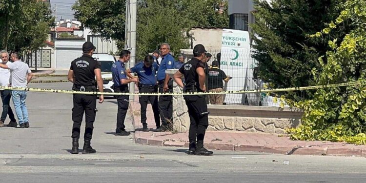 Konya’da baba ve 11 yaşındaki oğlunu infaz ettiler!