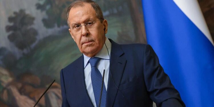 Lavrov’dan Putin-Zelenskiy görüşmesi açıklaması: “Zirve planı yok!”