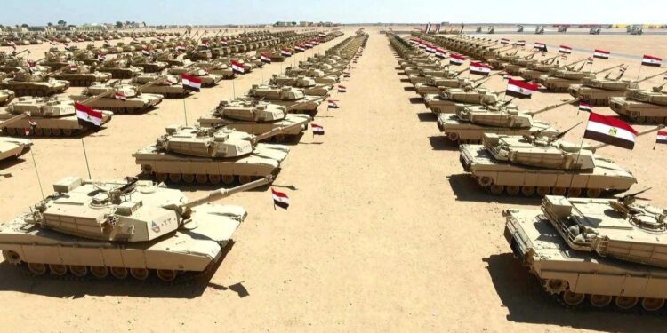 Mısır’dan görülmemiş hamle: Gazze sınırına 40 bin asker konuşlandırıldı!