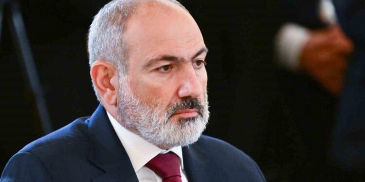 Paşinyan’dan Türkiye açıklaması: Sınırın açılacağına inanıyorum