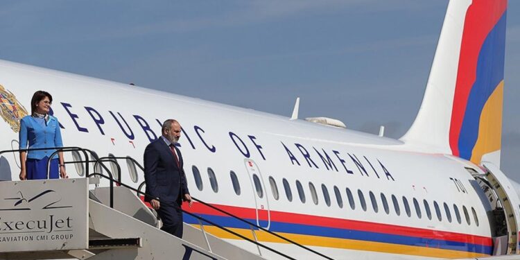 Paşinyan’ın uçağı Azerbaycan hava sahasını kullandı