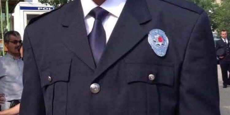 Rahatsızlanan eşinin yanına gidiyordu: Polis memurunun acı ölümü!