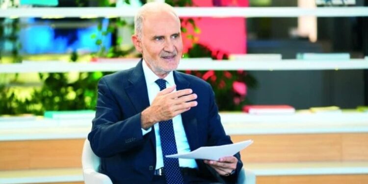 Şekib Avdagiç: 10 puanlık faiz indirimi bekliyoruz