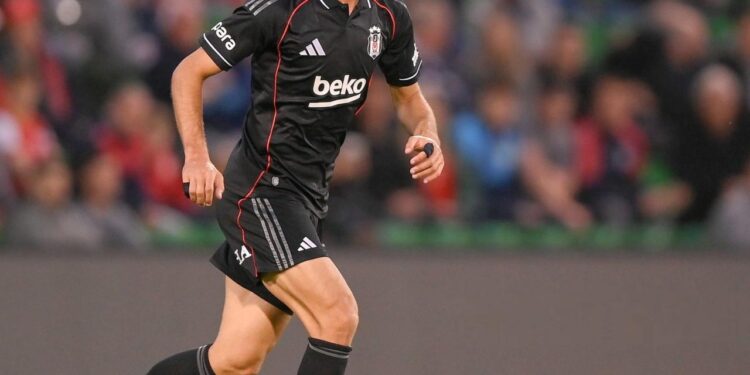 Süper Lig ekibi Beşiktaş’la anlaştı! Tayfur Bingöl yolcu