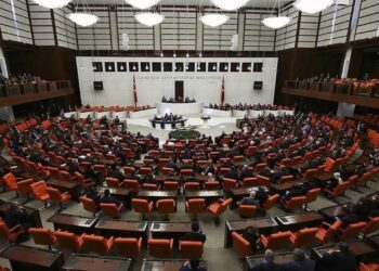 TBMM’ye yeni dokunulmazlık dosyaları sevk edildi! Özgür Özel de var