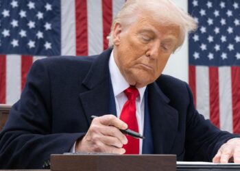 Trump’ın Ortadoğu hayali: Gazzeliler gidecek, ABD 10 yıllığına yönetecek
