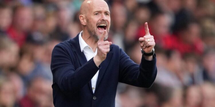 Ünlü teknik direktör tarihe geçti! 2 ayda kovulan ilk isim oldu