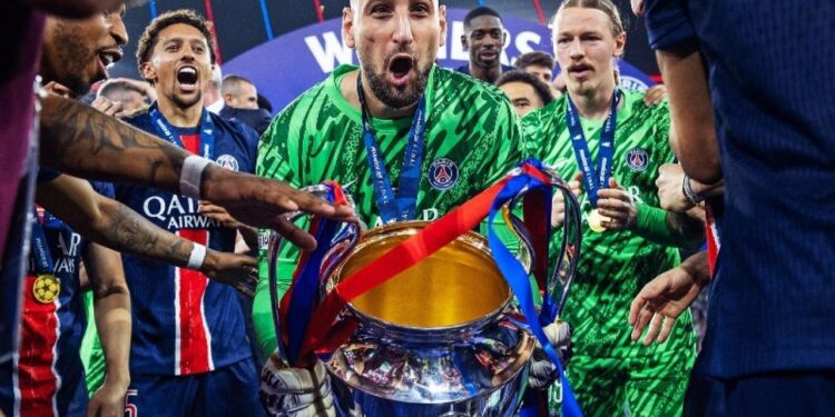 Ve Donnarumma bilmecesi son buldu! Dünya devine gitti