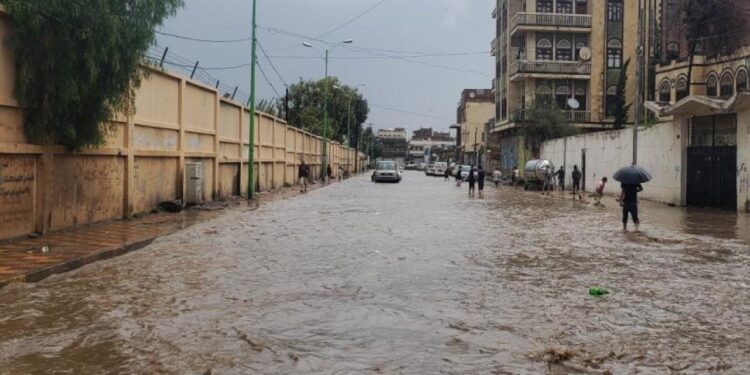 Yemen’de sel bilançosu! 5’i çocuk 7 ölü!