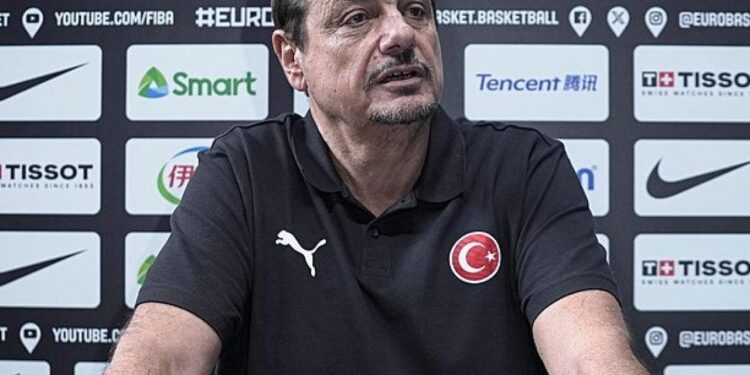 12 Dev Adam final yolunda! Ergin Ataman’dan hava yolu şirketlerine çağrı