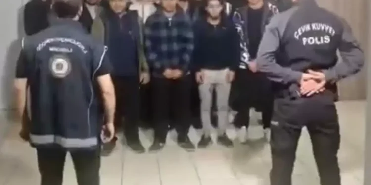 Bursa’da Göçmen Kaçakçılığı Operasyonu: 17 Yakalandı