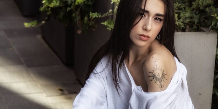 🎥 İranlı Oyuncu Mitra Şaşırttı!